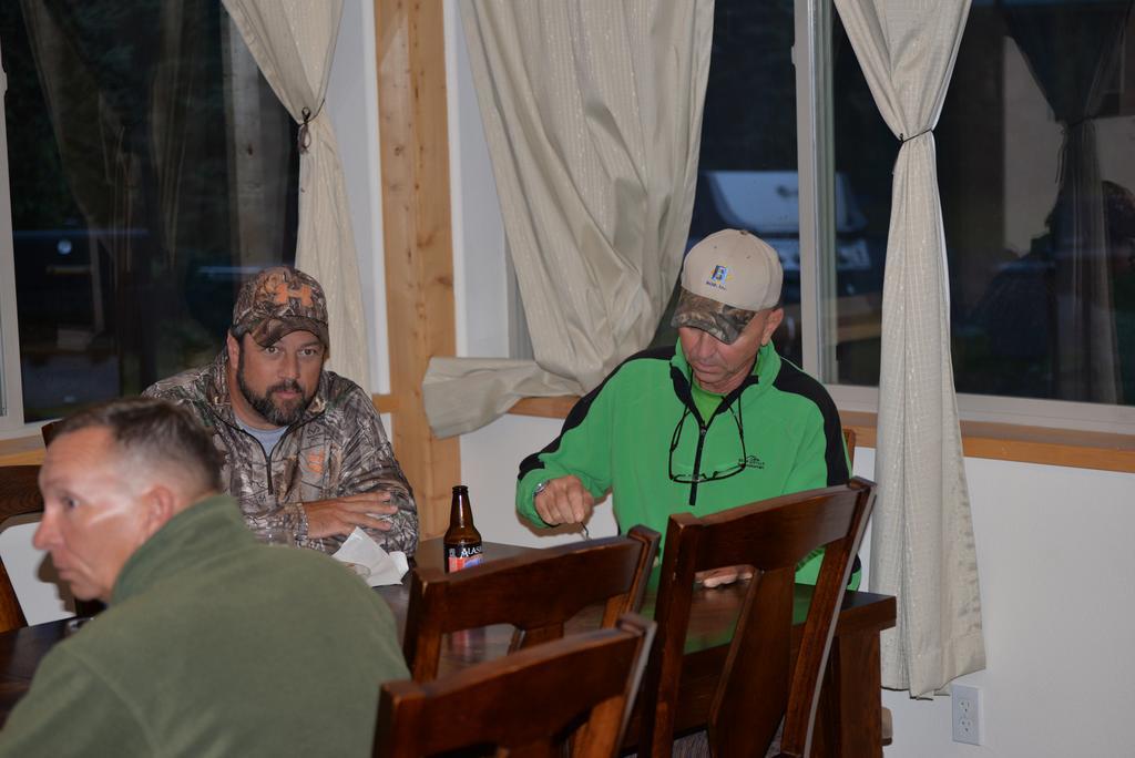 Salmon Catcher Lodge เคนาย ภายนอก รูปภาพ