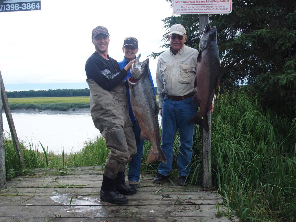 Salmon Catcher Lodge เคนาย ภายนอก รูปภาพ